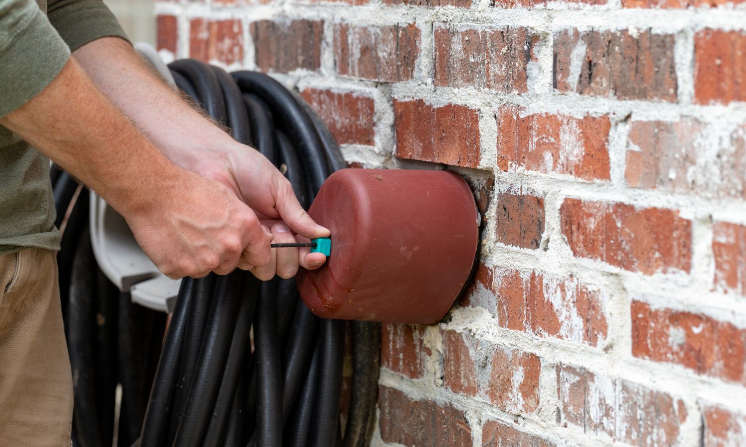 protecting pipes from freezing